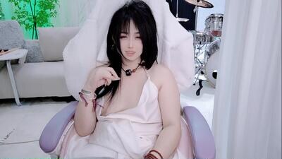 zhen0 public webcam profile photo 3