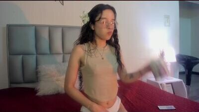 zoe_dear public webcam profile photo 5