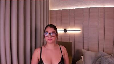 zoe_mhendez public webcam profile photo 8