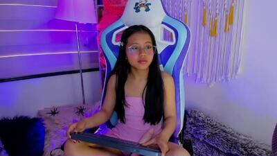 zoe_skyler public webcam profile photo 2