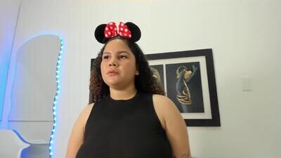zoee_lov public webcam profile photo 5