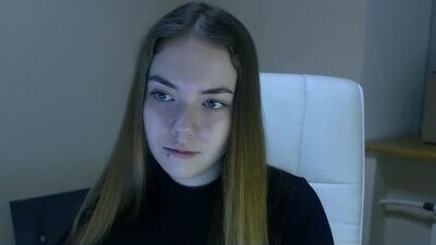 zoey_deuttch