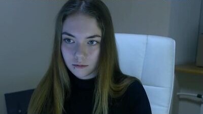 zoey_deuttch public webcam profile photo 9