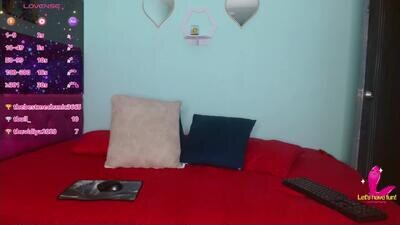 zoeycarter__ public webcam profile photo 3