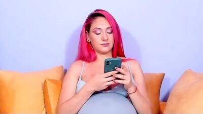 zoha25 public webcam profile photo 2