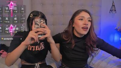 zowi_hottiee public webcam profile photo 4