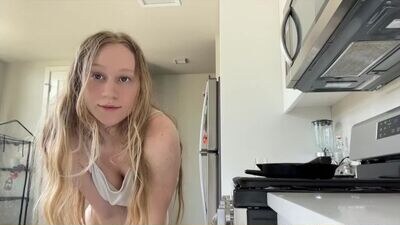 zucchinimuffin public webcam profile photo 2