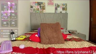 zule__williams public webcam profile photo 6