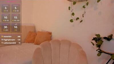 _Amirah public webcam profile photo 9