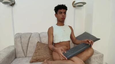 alexx_cum18 public webcam profile photo 6
