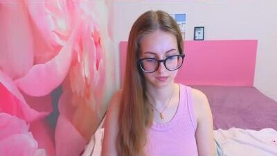 aliceadams public webcam profile photo 7