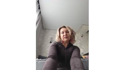 alisanelly public webcam profile photo 6