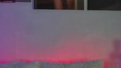 alysonhuxley_ public webcam profile photo 4