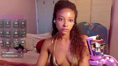 amber_fae public webcam profile photo 3