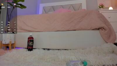 ami_sweet18 public webcam profile photo 4