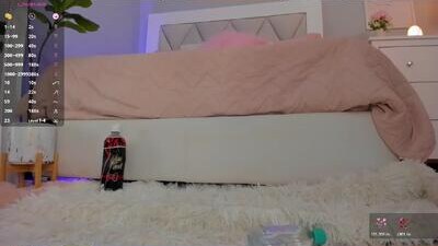 ami_sweet18 public webcam profile photo 5