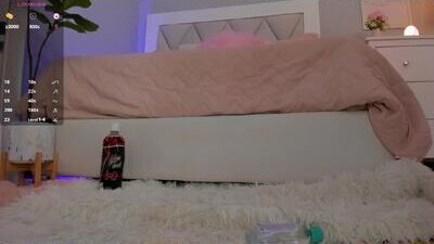 ami_sweet18 public webcam profile photo 9
