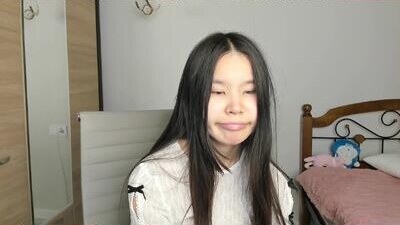 amiya_cute public webcam profile photo 10