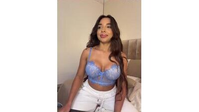 AnnyVega__ public webcam profile photo 7