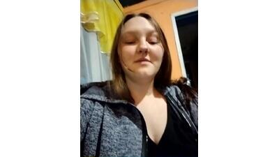 aria__dark public webcam profile photo 6