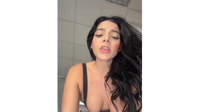 ArieliciousXXX public webcam profile photo 6