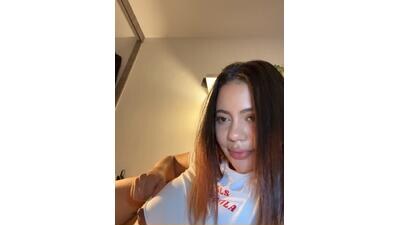 aryrosee public webcam profile photo 2