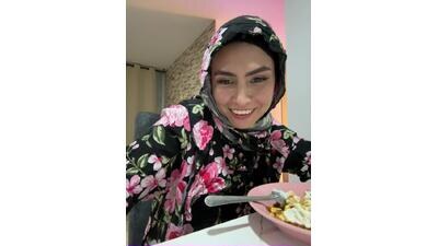 Badra_Abaid public webcam profile photo 4