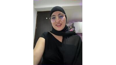 Badra_Abaid public webcam profile photo 5