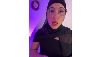 Badra_Abaid public webcam profile photo 6