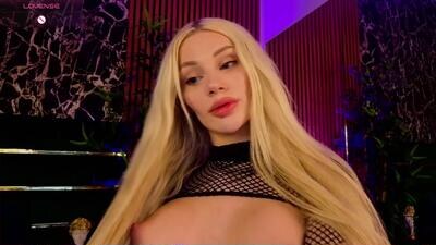 barbiekara public webcam profile photo 8