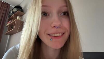 BivalentFalloff public webcam profile photo 2