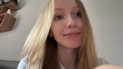 BivalentFalloff public webcam profile photo 6