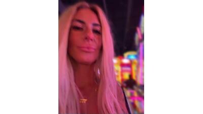 blondiluvsanal public webcam profile photo 4