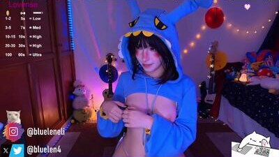 bluelen public webcam profile photo 9