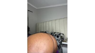 Bustygoddess32 public webcam profile photo 3