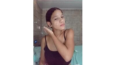 By_Aninha public webcam profile photo 6