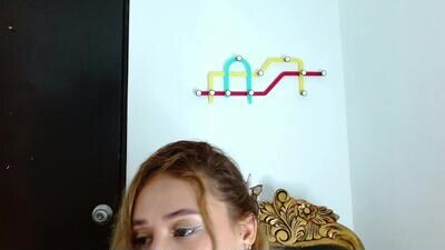 carla_beer public webcam profile photo 4