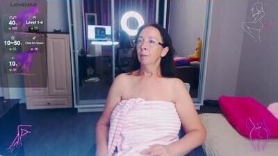 celine_faer1 public webcam profile photo 10