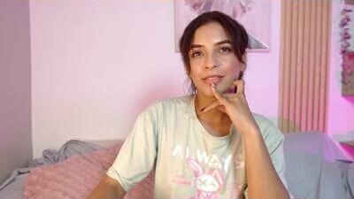 chloe_peach_ public webcam profile photo 10