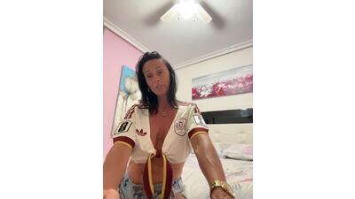 clarastrip public webcam profile photo 2
