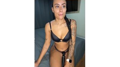 coco-queen public webcam profile photo 6