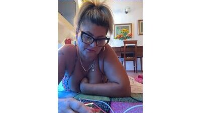 CRHYSTEL public webcam profile photo 8