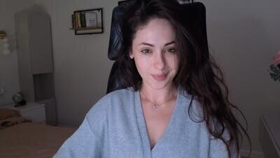 dorisdolll public webcam profile photo 2