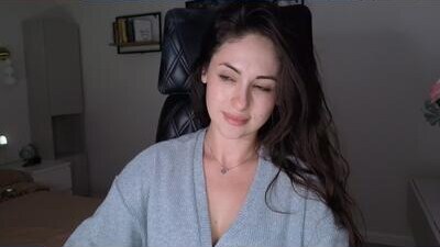 dorisdolll public webcam profile photo 6