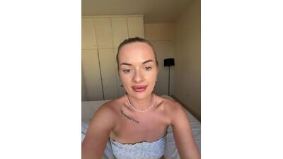ElenaRebelle public webcam profile photo 3