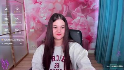 elinamils public webcam profile photo 6