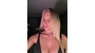 Elizebeth_Parker public webcam profile photo 3