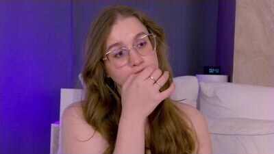 elliehayes public webcam profile photo 6
