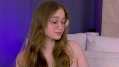 elliehayes public webcam profile photo 7