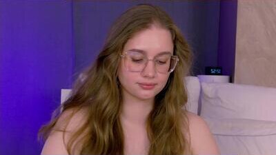 elliehayes public webcam profile photo 8